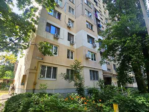 квартира за адресою Небесної Сотні просп. (Маршала Жукова), 12