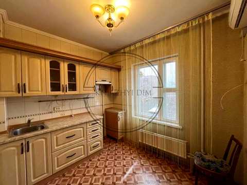 квартира за адресою Дністерська вул. (Двінська), 4