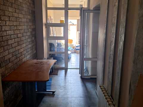 комерційна за адресою Київ, Борщагівська вул., 145