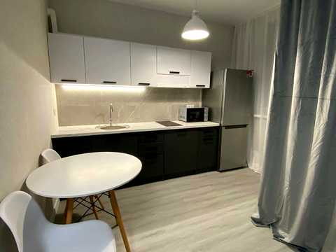 квартира за адресою Практична вул., 2