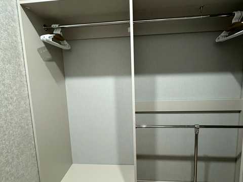 квартира за адресою Домбровського вул., 3-Д к12