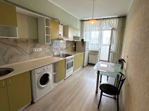 квартира за адресою Драгоманова вул., 2-Б