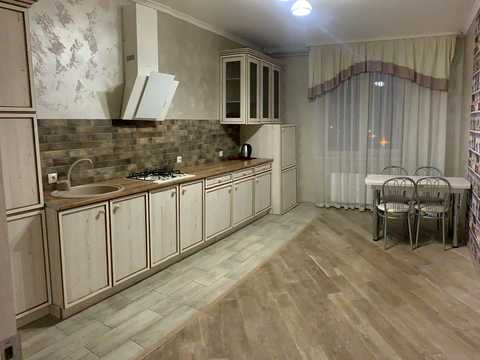 квартира за адресою Ветеранів вул. (Артема), 21а