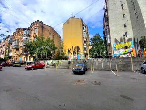 коммерческая по адресу Саксаганского ул., 28