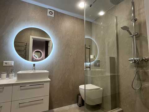 квартира за адресою Домбровського вул., 2а