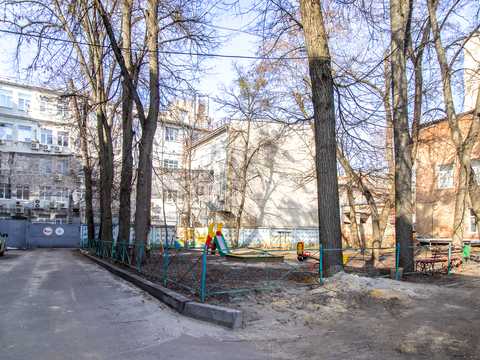 комерційна за адресою Максиміліанівська вул. (Ольминського), 3а
