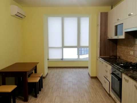 квартира за адресою Володимира Івасюка вул., 86