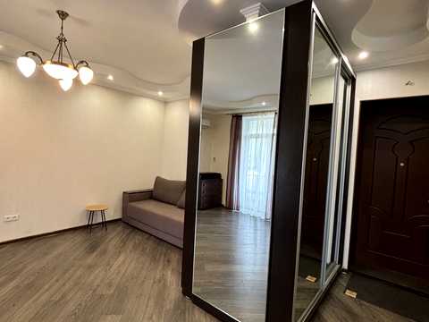 квартира за адресою Леоніда Жаботинського вул. (Правди), 20