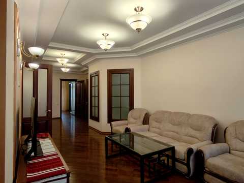 квартира по адресу Круглоуниверситетская ул., 3-5