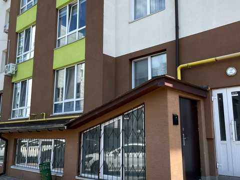 комерційна за адресою Райдужна вул., 137