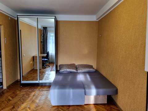 квартира за адресою Романа Ратушного вул. (Волгоградська), 21