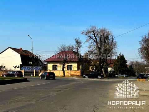 комерційна за адресою Ужгород, Захисників України пл. (Дружби Народів), 1