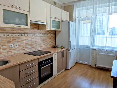 квартира за адресою Академіка Глушкова просп., 9-В