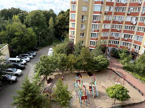 квартира за адресою Салютна вул., 1-Б