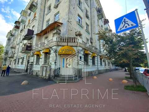 комерційна за адресою Братська вул., 10