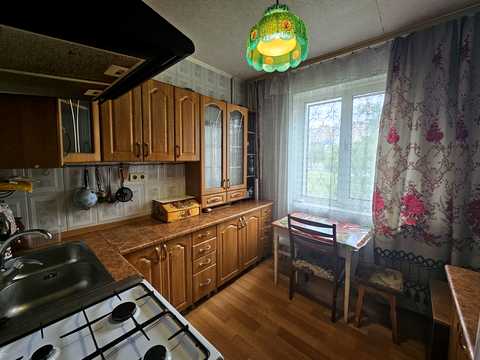 квартира за адресою Каштанова вул., 8