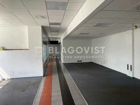комерційна за адресою Спортивна пл., 3
