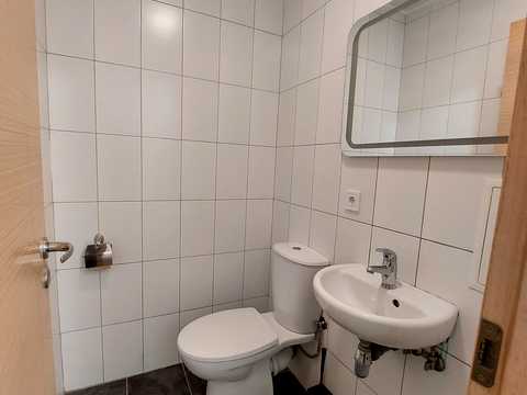 комерційна за адресою Полтавська вул., 3