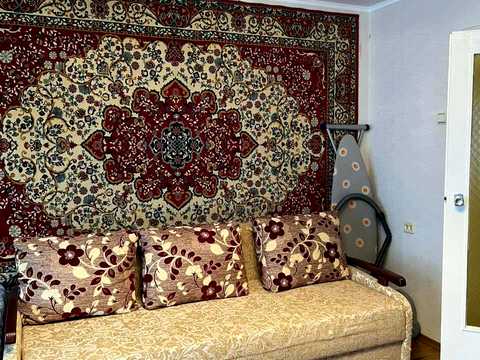 квартира за адресою Стадіонна вул., 13