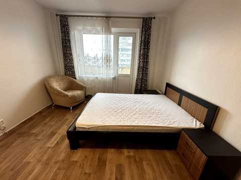 квартира за адресою Феодосійська вул., 10