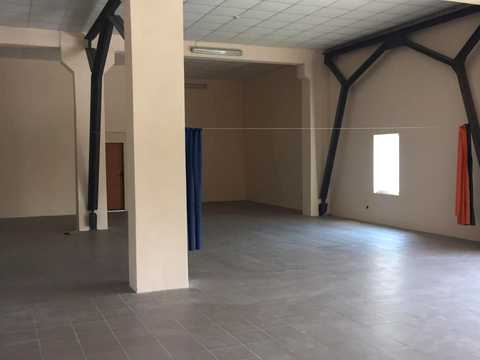 комерційна за адресою Незалежності бульв. (50 років Жовтня), 53