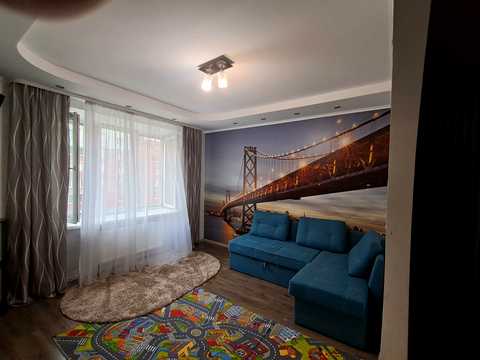 квартира за адресою Будівельників вул., 10