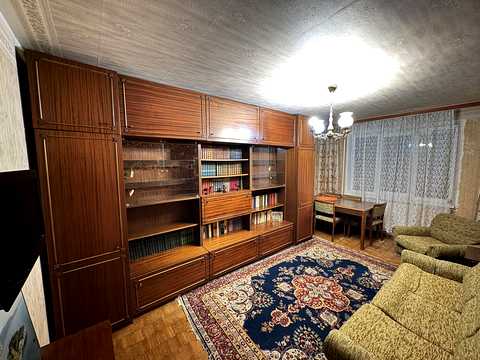 квартира по адресу Зои Гайдай ул., 12/10