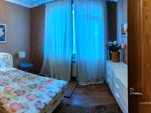 квартира за адресою Дніпровська набережна вул., 19-А