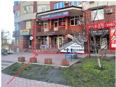 комерційна за адресою Анни Ахматової вул., 32/18