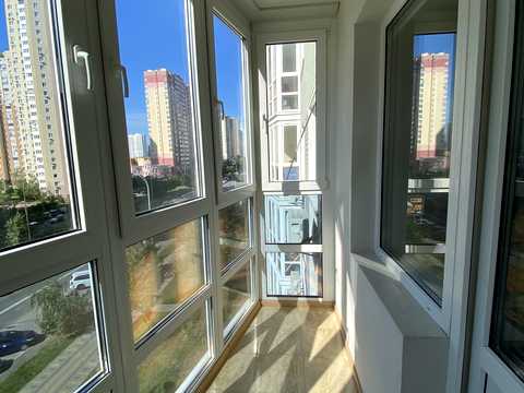 квартира за адресою Софії Русової вул., 7