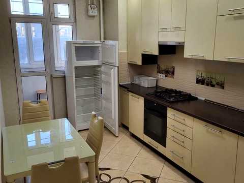 квартира за адресою Під Голоском вул., 8