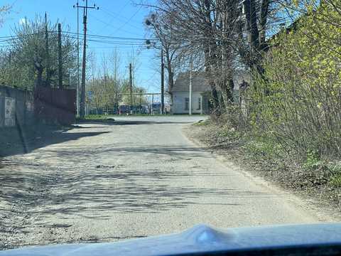 комерційна за адресою Вишнева вул., 5