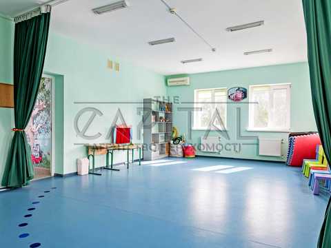 комерційна за адресою Кожедуба вул., 3-А
