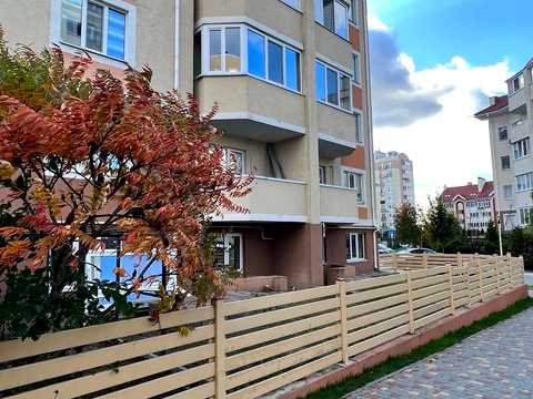 комерційна за адресою Тараса Шевченка бульв., 4