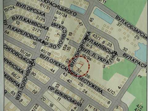 ділянка за адресою Лисянська вул., 11