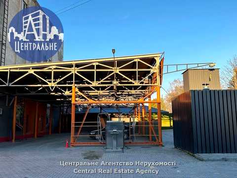 комерційна за адресою Чернівці, Руська вул., 242