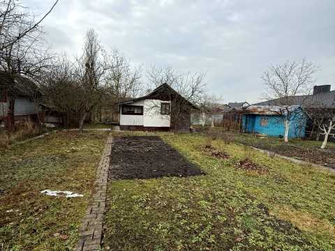 будинок за адресою Володимира Івасюка вул.