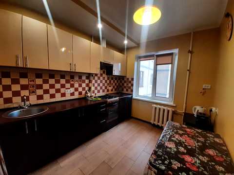 квартира по адресу Кулика і Гудачека ул. (Макарова), 6