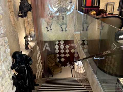 комерційна за адресою Велика Васильківська вул. (Червоноармійська), 33