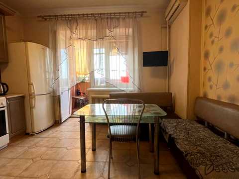 квартира за адресою Науки просп., 62-А