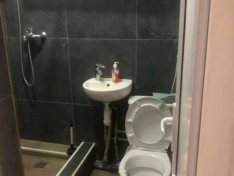 комерційна за адресою Академічна вул. (Піонерська), 5в