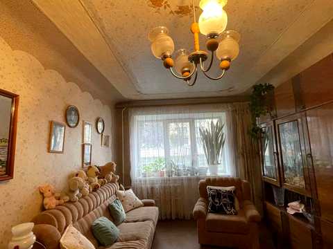 квартира за адресою Зарічанська вул., 12