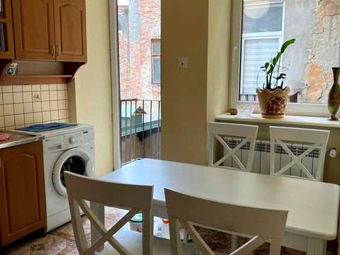 квартира за адресою Головна, 61