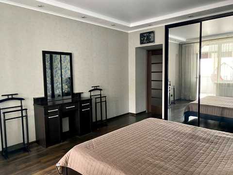 квартира за адресою Лазурна вул., 5 к11