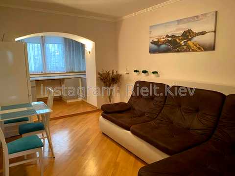 квартира за адресою Київ, Миколи Бажана просп., 26