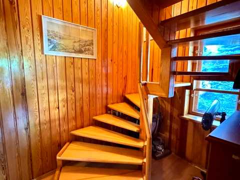 дом по адресу Николая Гнатюка ул. (Ласточкіна), 5