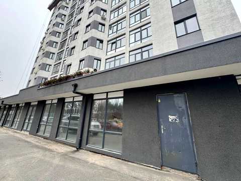 комерційна за адресою Мисливська вул., 24