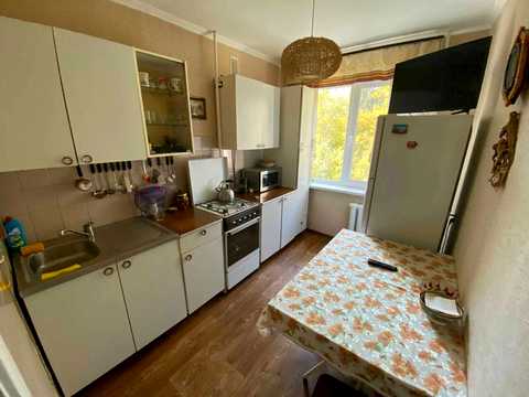 квартира за адресою Електрозаводська вул., 10