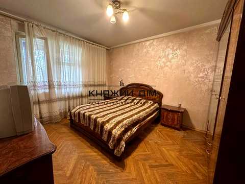 квартира по адресу Урловская ул., 1/8