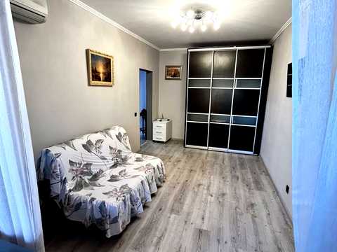 квартира за адресою Бориса Гмирі вул., 15-А